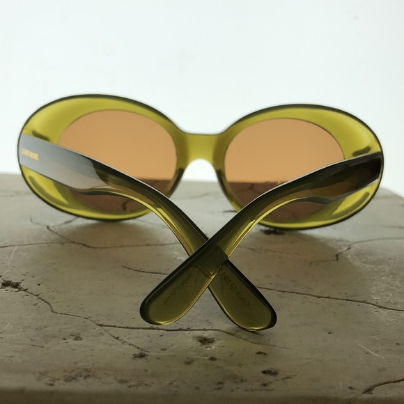 Elizabeth And James Round Green Acrylic Thick Arm Yellow Tint - Picture 2 of 9